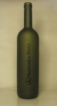 Fľaša naplnená vínom celopieskovaná s logom Mercedes-Benz
